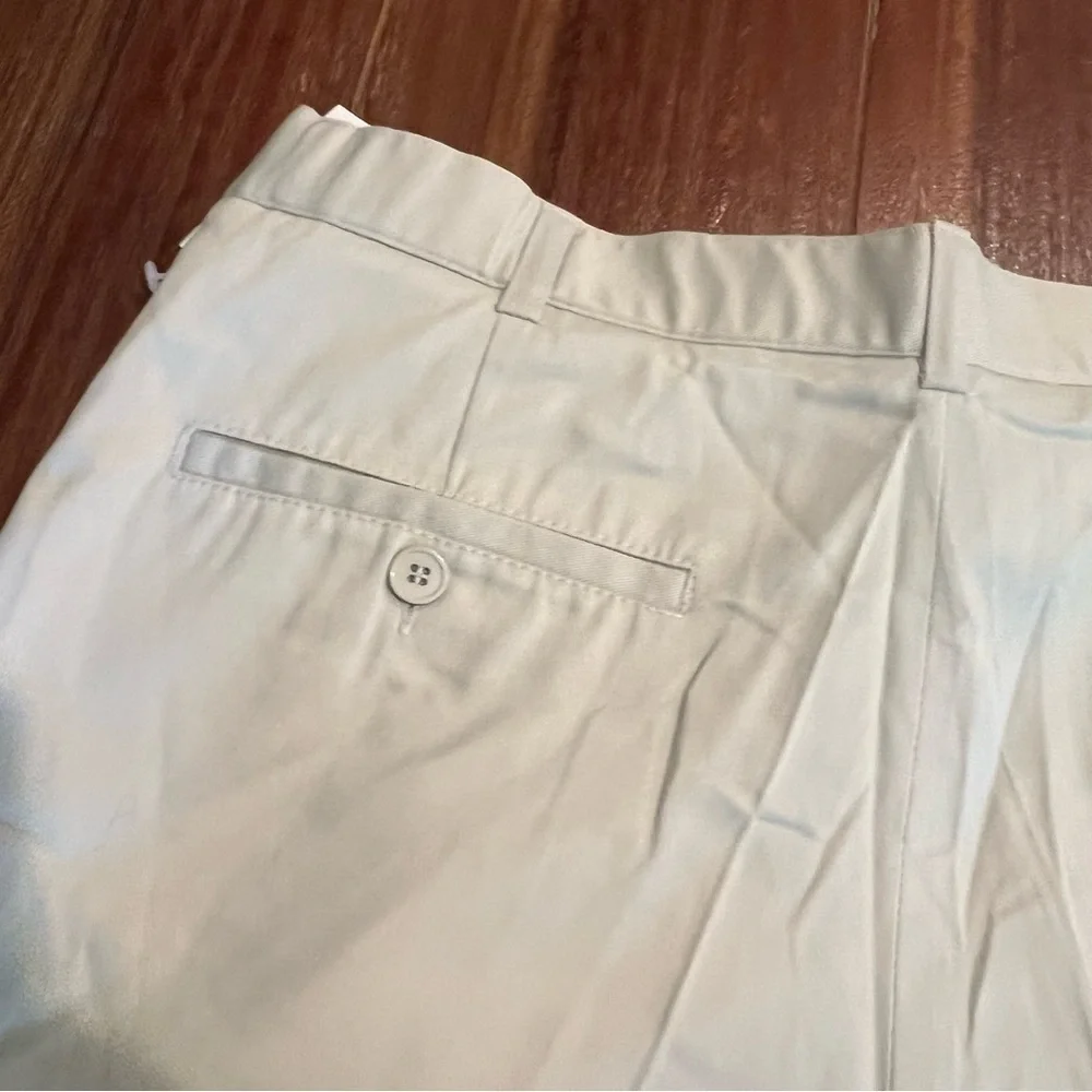 Guide Gear Freedom Short Adjustable Waist Wrinkle & Stain Resistant Size 34 NWT